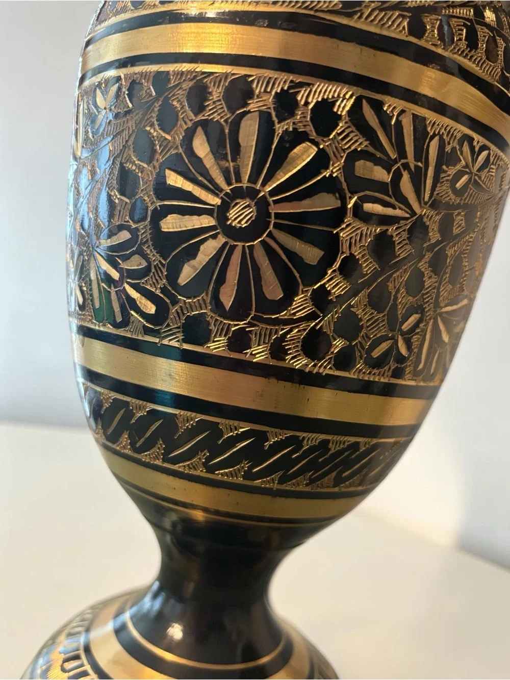 Hand-Etched Black & Gold Vase Statement Planter Decorative Accent Decor 11.5 In - Picture 3 of 6